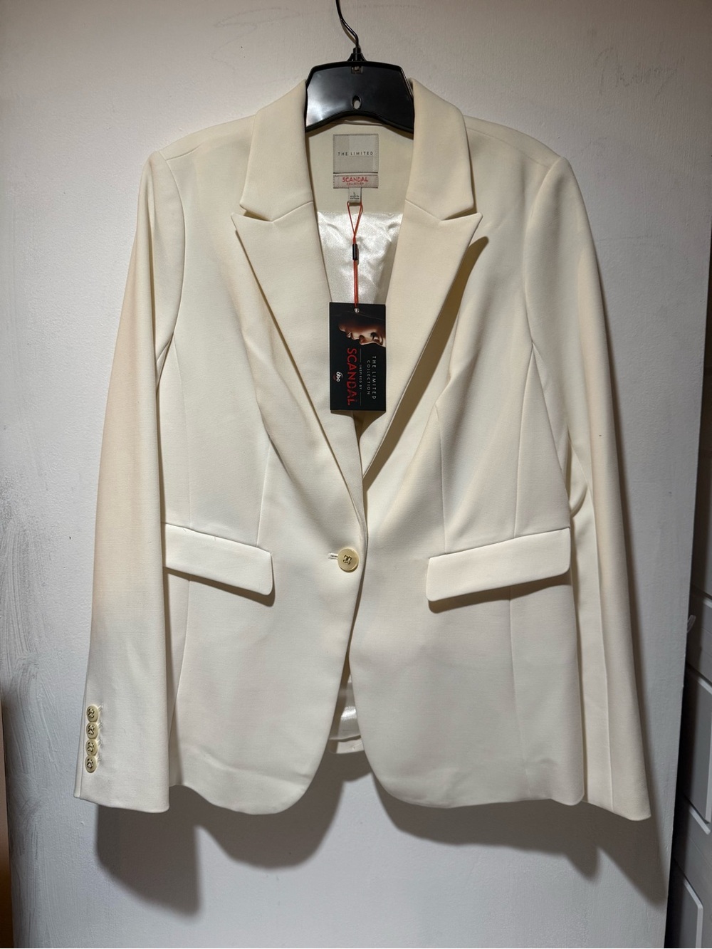 The Limited Women's Cream Single-Button Notch Lapel Blazer